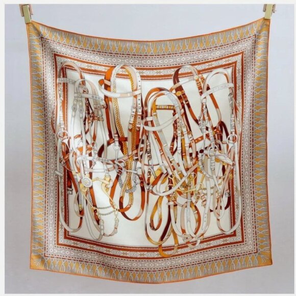 100% Mulberry Twill Silk Scarf Belts Print 35.4”x35.4” (90×90 cm) - Picture 3 of 9